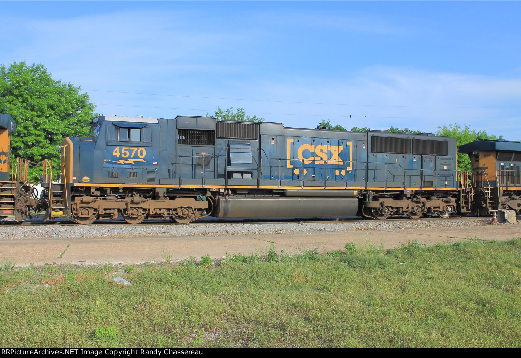 CSXT 4570 M692-19